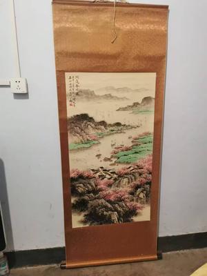 <洞庭春晓图>